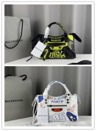 Picture of Balenciaga Lady Handbags _SKUfw135329763fw